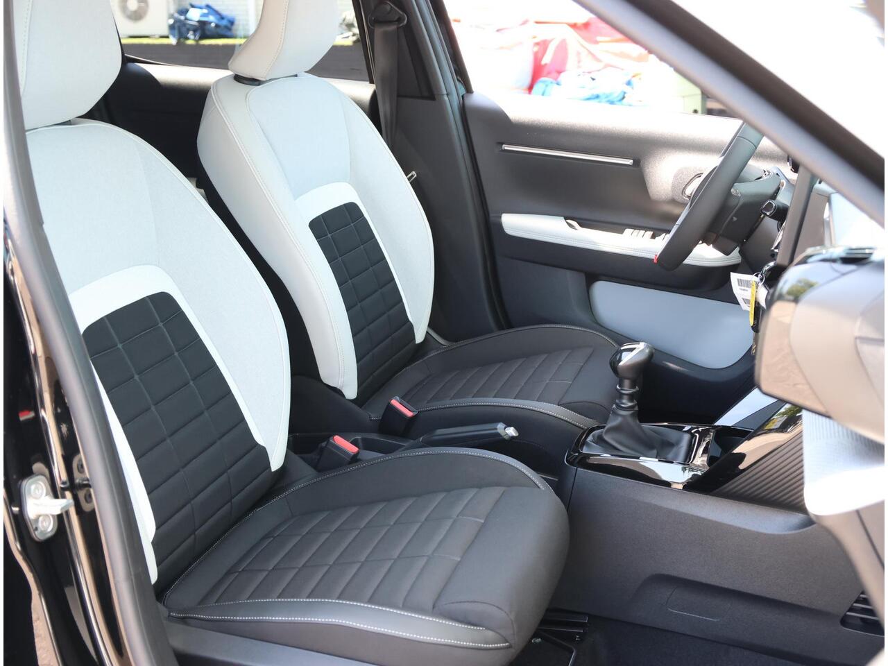 Citroen C3 1.2 Turbo 100pk Max | Camera | Navigatie | ClimateControl | AppleCarPlay/AndroidAuto | CruiseControl |