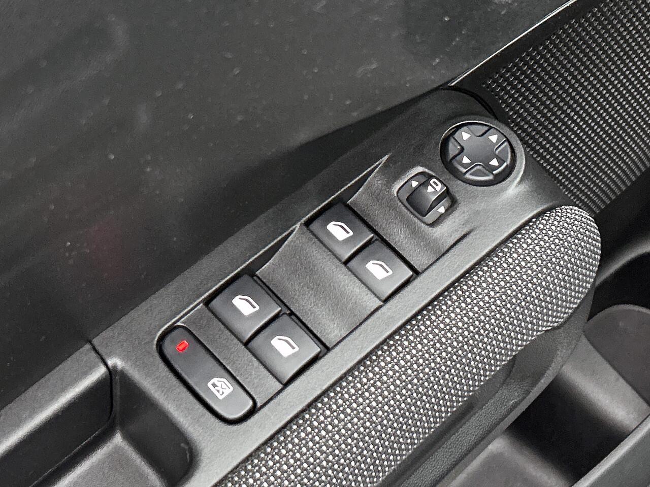 Citroen C3 Aircross 110 PK Shine | Rijklaar | Panorama dak | Camera | Keyless Entry |