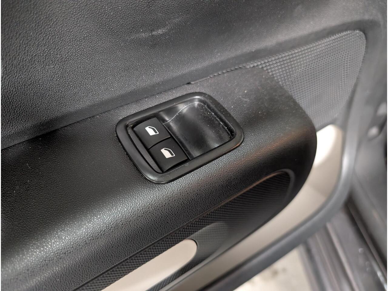 Citroen C3 Plus 1.2 83pk | NAVI | PARKEERHULP | CLIMA | APPLE CARPLAY / ANDROID AUTO | DAB+ | CRUISE CONTROL |