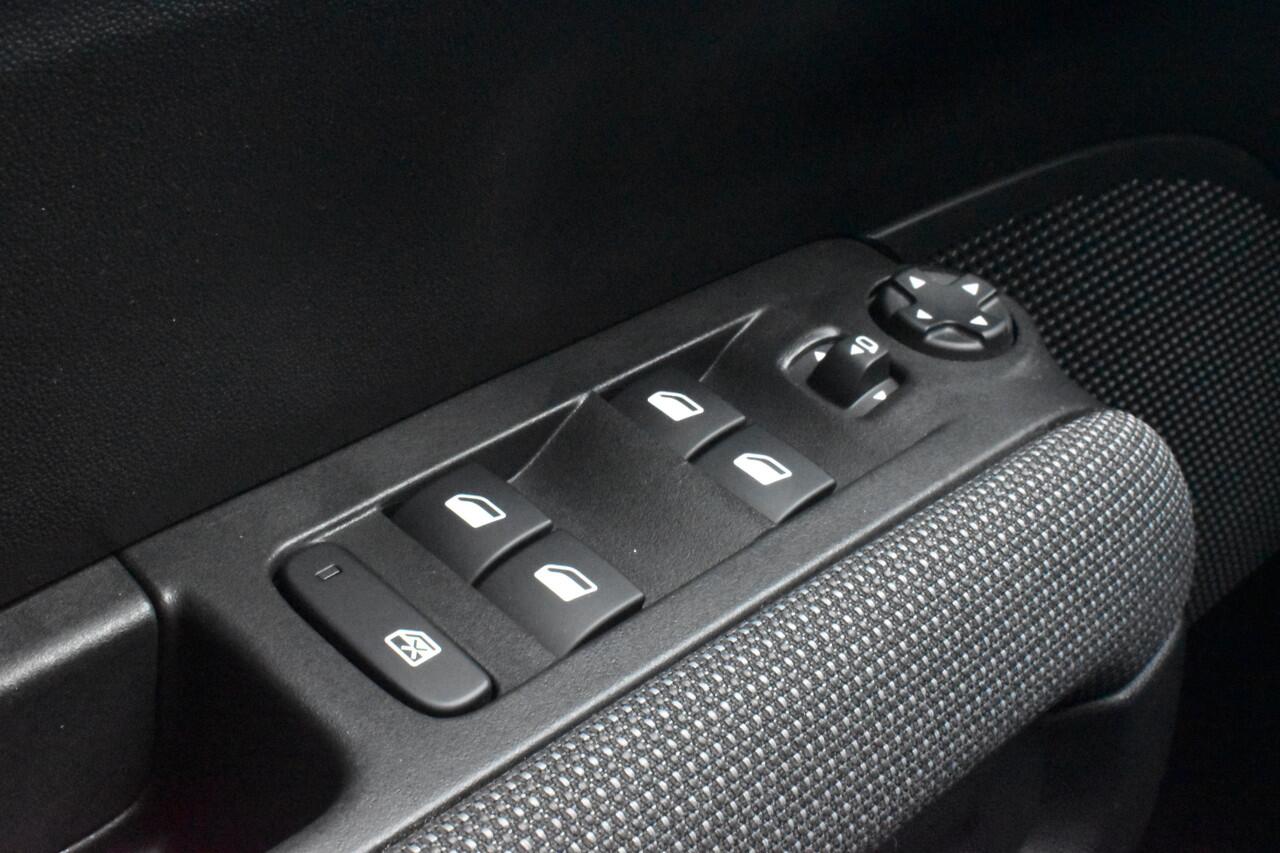 Citroen C3 Aircross PureTech 110 Shine Navi | Airco | Camera A. | Parkeerhulp |