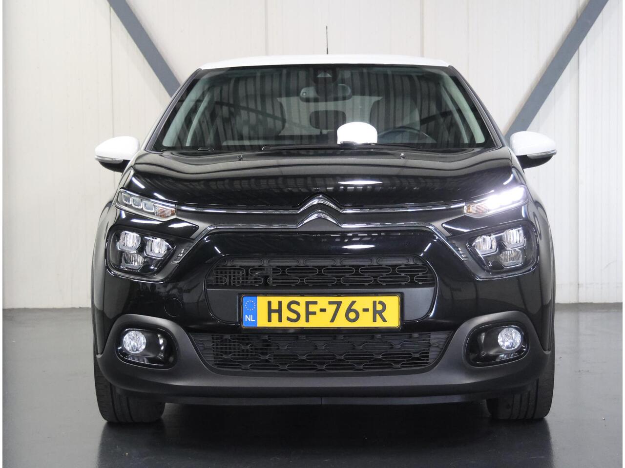 Citroen C3 110PK Feel Edition | 1ste eigenaar | AUTOMAAT | AppleCarplay/AndroidAuto | Armsteun | Camera | Cruise Control | Climate Control | StoelVerwarming | Navigatie | Isofix | Privacy Glass | Two-Tone |
