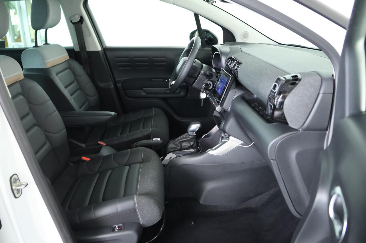 Citroen C3 Aircross 1.2 PureTech Shine / Automaat / Carplay / Cruise control / Allseason banden / Half Leder