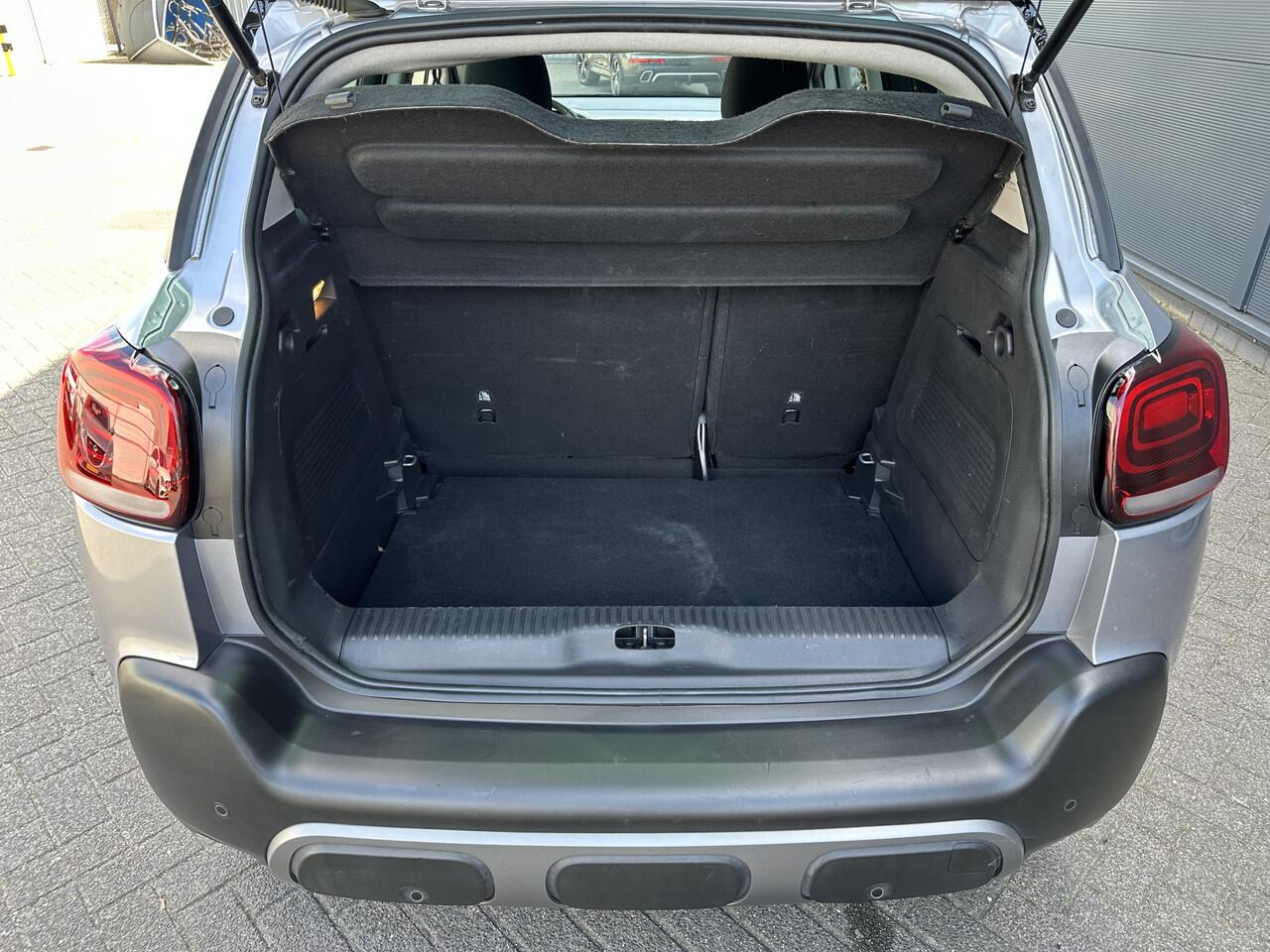 Citroen C3 Aircross 110pk Max (Camera - 17"- Keyless Entry - Automatische Airco - Navigatie - Apple Carplay - Grip Controle)