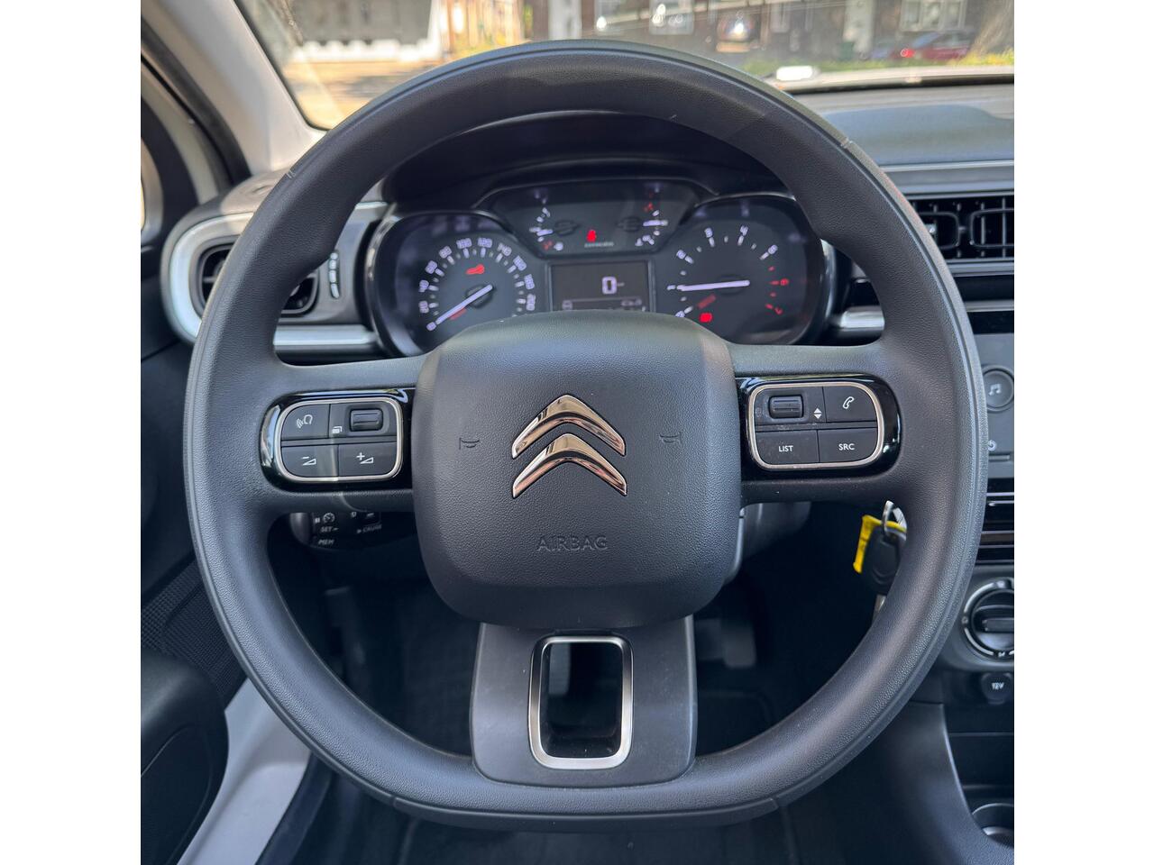 Citroen C3 1.2 Benzine 5-deurs 82 pk. * Airco * Cruise Control * 5-Deurs * Hele mooie ! Vingerhoets; Vierde Generatie Eersteklas Service !