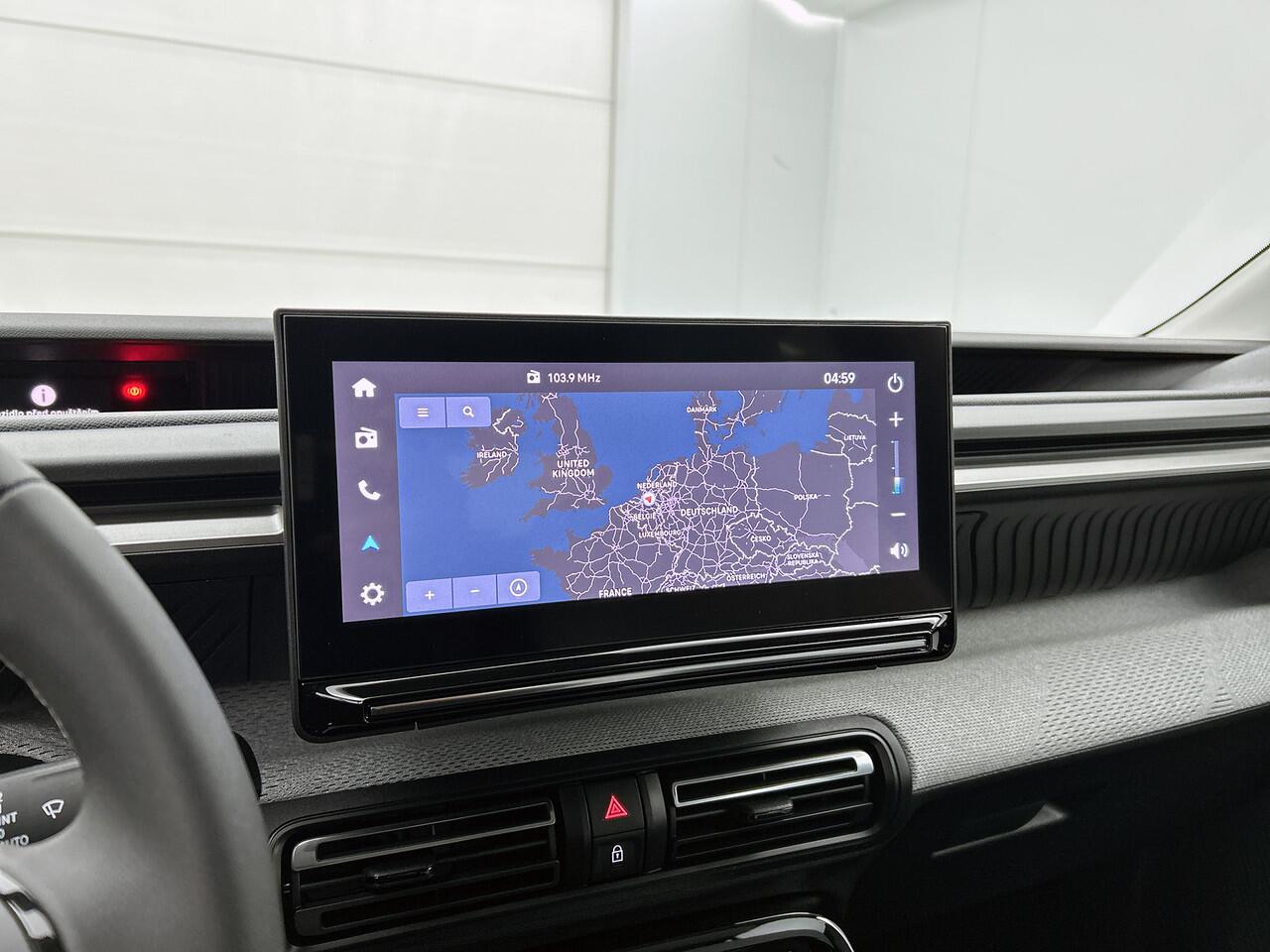 Citroen C3 Turbo 100pk Max | Rijklaar | Achteruitrijcamera | Comfort Seats | 17" LMV |