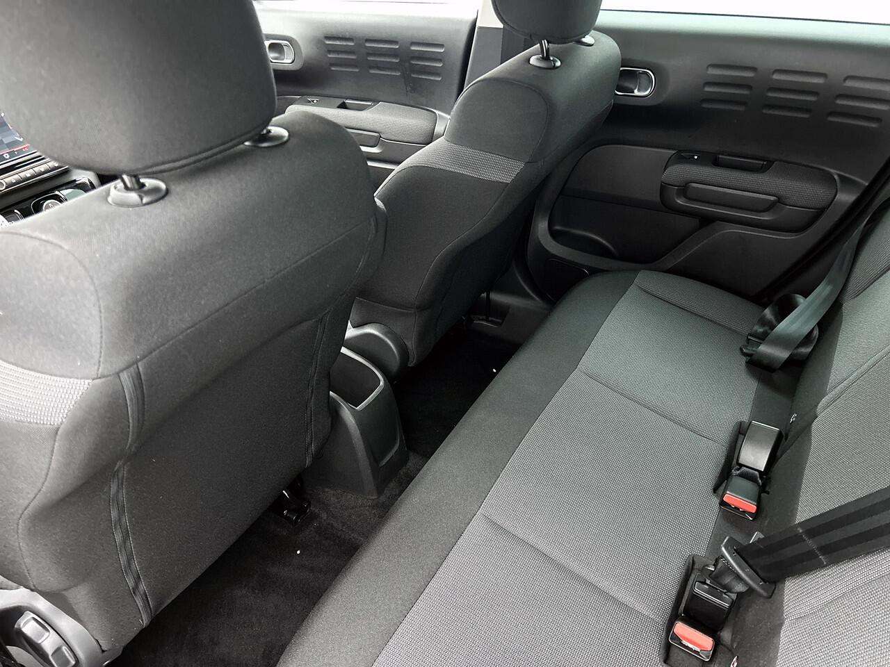 Citroen C3 Aircross 110PK Plus | Rijklaar | Navigatie | Parkeersensoren achter |