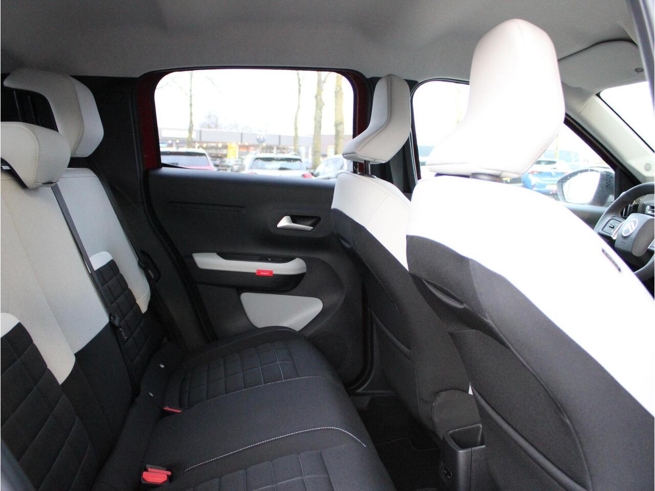 Citroen C3 1.2 Turbo 100pk Max | Navi / Camera / Climate