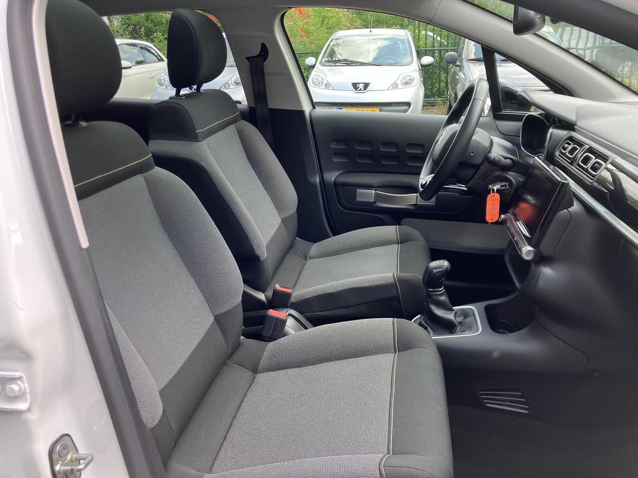 Citroen C3 1.2 PureTech S&S Shine Pano Navi-carplay Pdc