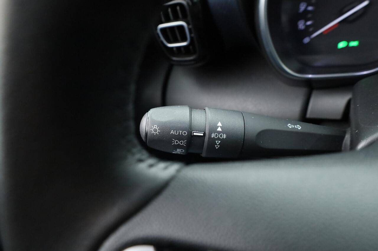 Citroen C3 Aircross 1.2 PureTech Shine Pack Business | Aut. | Pano | Apple CarPlay | Stoelverw. | Camera | Navi | 17''