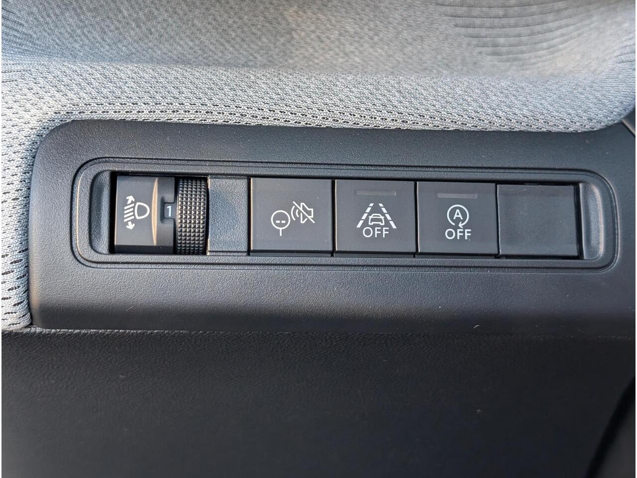 Citroen C3 Max 1.2 Turbo 100pk | CLIMA | NAVI | APPLE CARPLAY / ANDROID AUTO | CAMERA | TWO-TONE DAK |