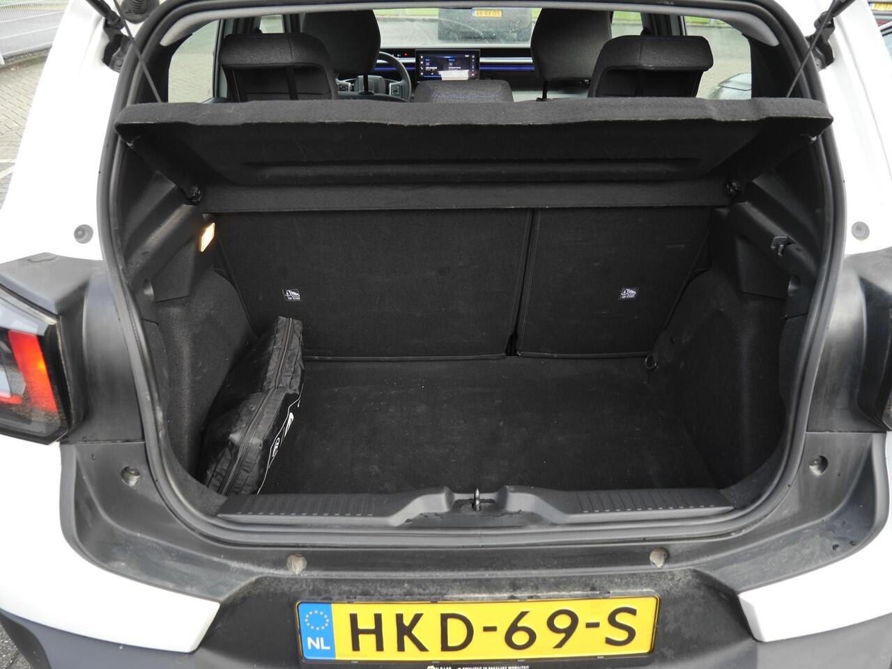 Citroen C3 1.2 Turbo 100pk Plus | Cruise control | Airco | Parkeersensoren achter | Regensensor | Elektrische ramen voor | Led koplampen | Apple carplay/Android auto