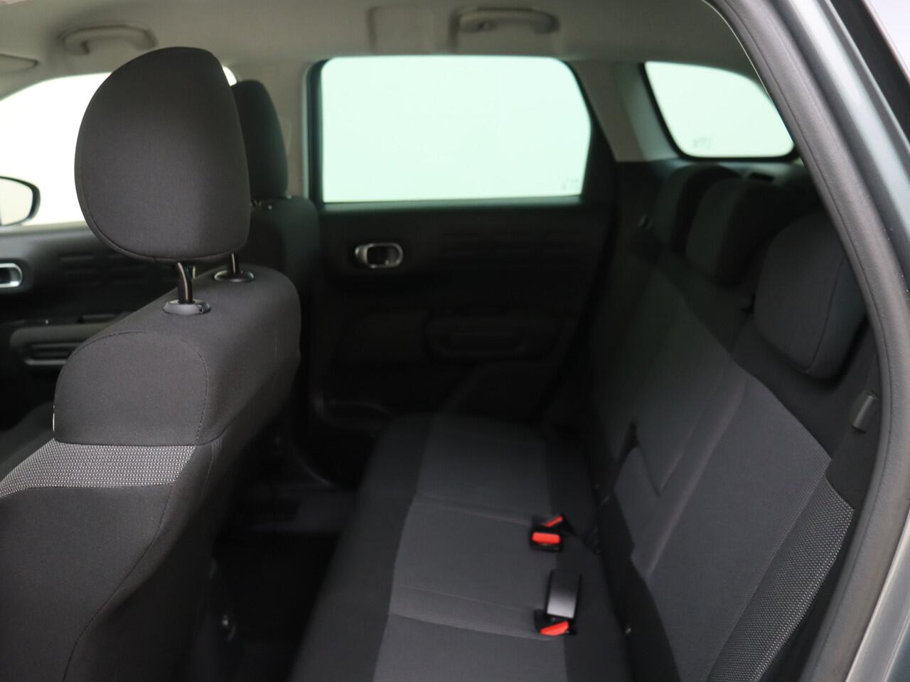 Citroen C3 Aircross 1.2 PureTech S&S Shine | Carplay | Navigatie | Clima | Parkeerhulp |