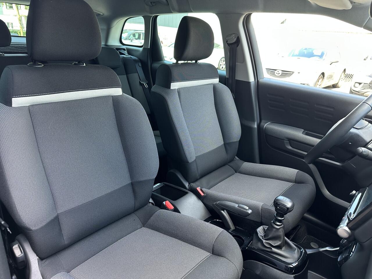 Citroen C3 Aircross 110pk Max (Camera - 17"- Keyless Entry - Automatische Airco - Navigatie - Apple Carplay - Grip Controle)