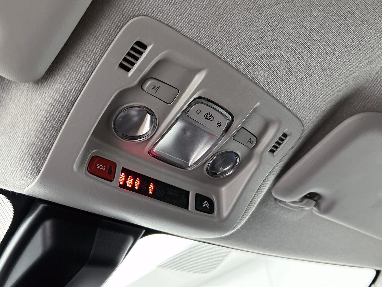 Citroen C3 110 PK Shine | Rijklaar | Keyless Entry | 17" LMV | Camera |