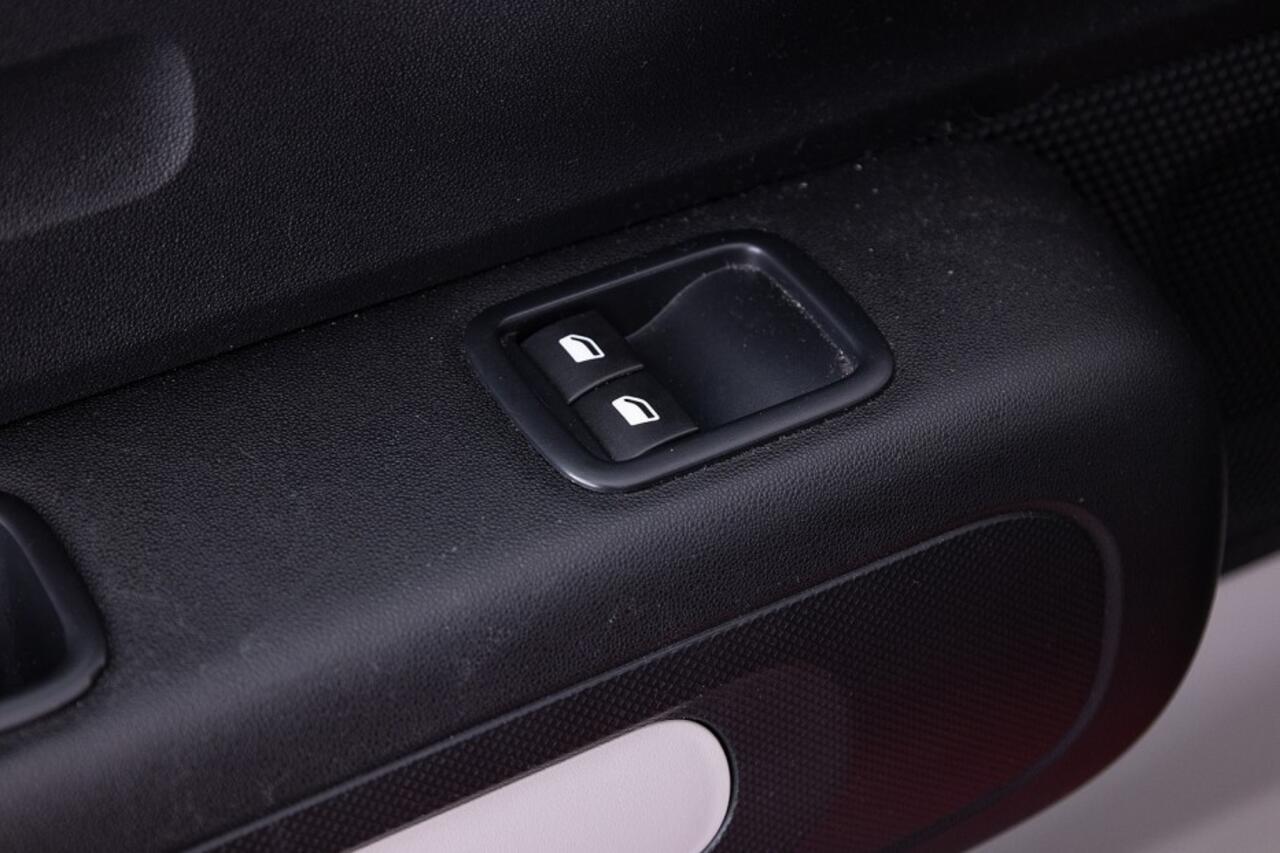 Citroen C3 1.2 PureTech Feel | ECC | CARPLAY | Mistlampen