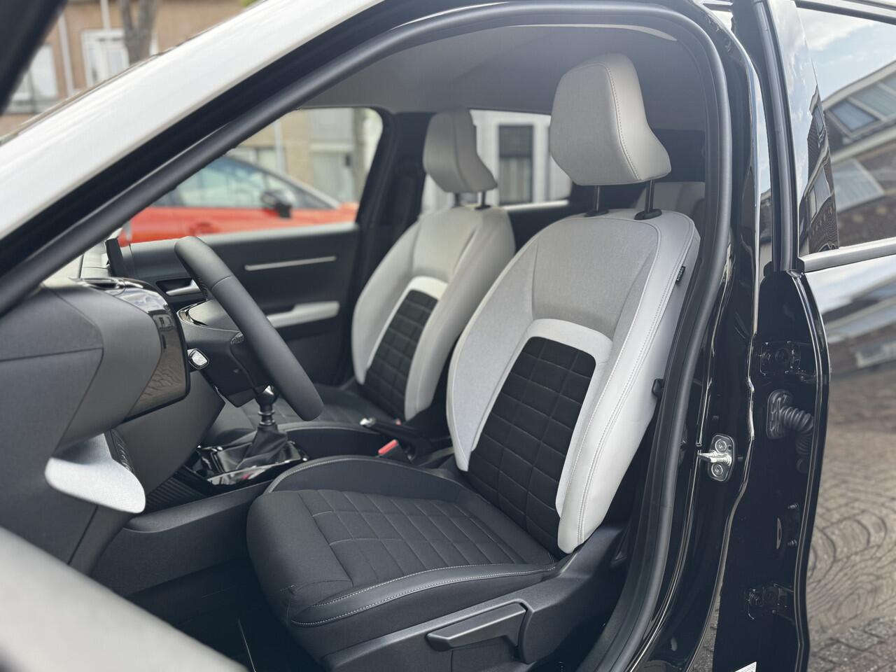 Citroen C3 1.2 Turbo Max Apple Carplay/android auto | Camera | 17'' | Led velichting