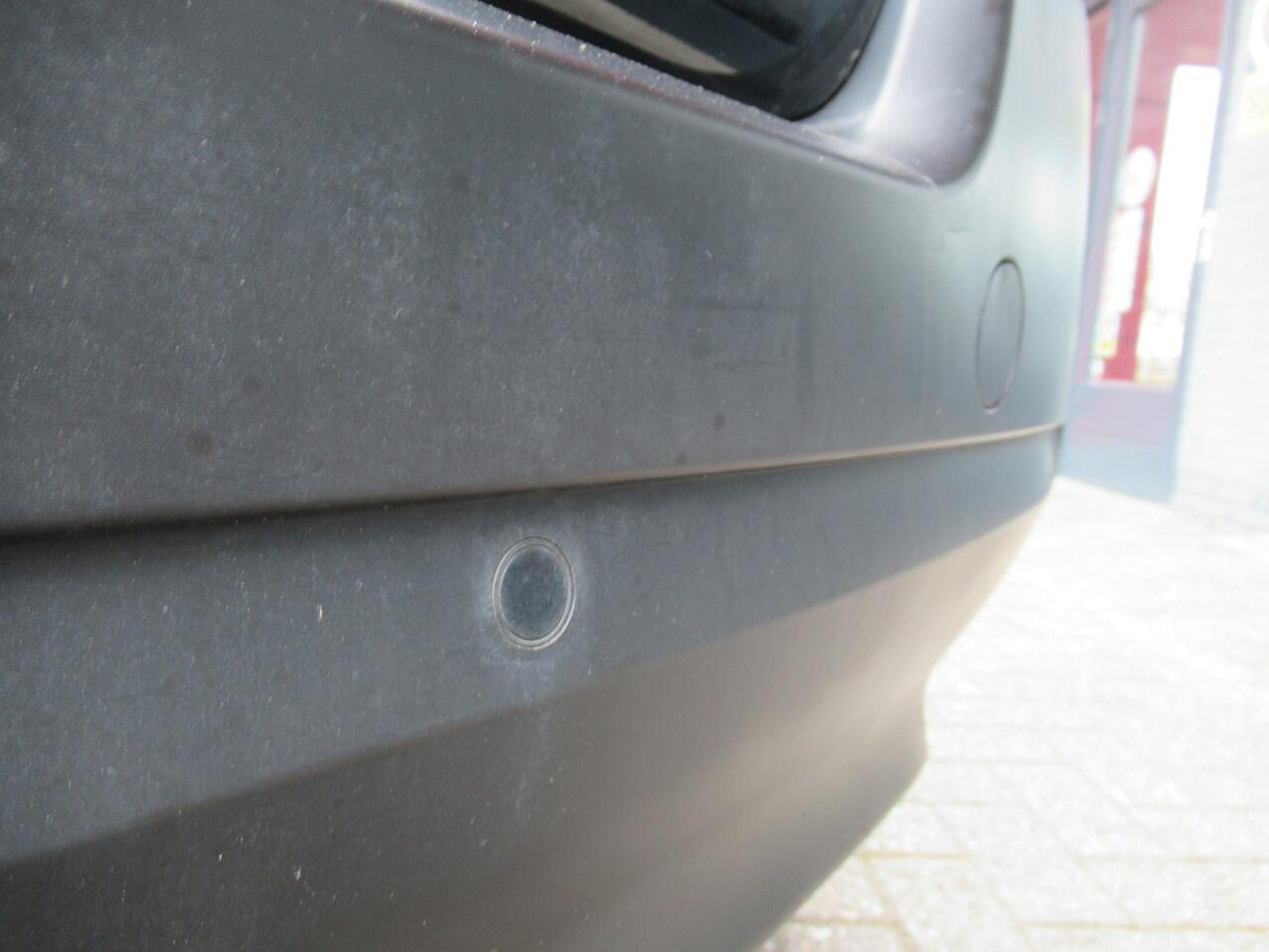 Citroen C3 1.2 PureTech S&S Shine| 110-PK| Lm-Velgen| | Clima-Airco | Parkeercamera | Trekhaak | Inc. BOVAG-Garantie