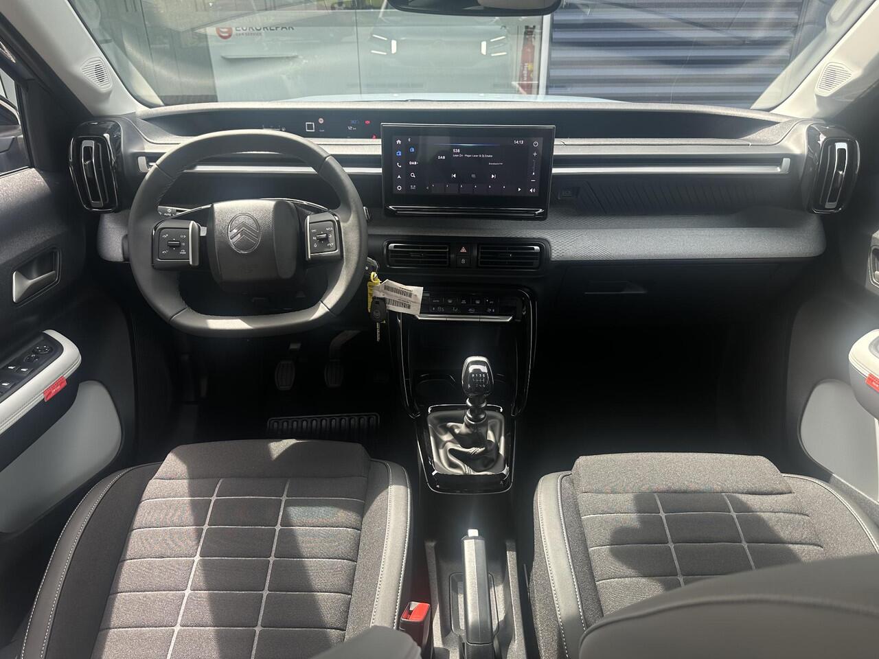 Citroen C3 1.2 Turbo 100pk Max | Comfort Stoelen | Apple Carplay/Android Auto | Parkeercamera/-sensoren | Full LED | DAB | Cruise Control | Climate Control | Draadloze telefoonlader |