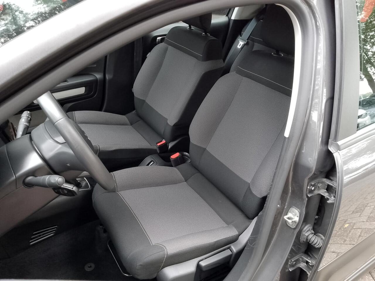 Citroen C3 1.2 PureTech C-Series | Climate Control | Apple Carplay | Cruise Control | Electr. ramen