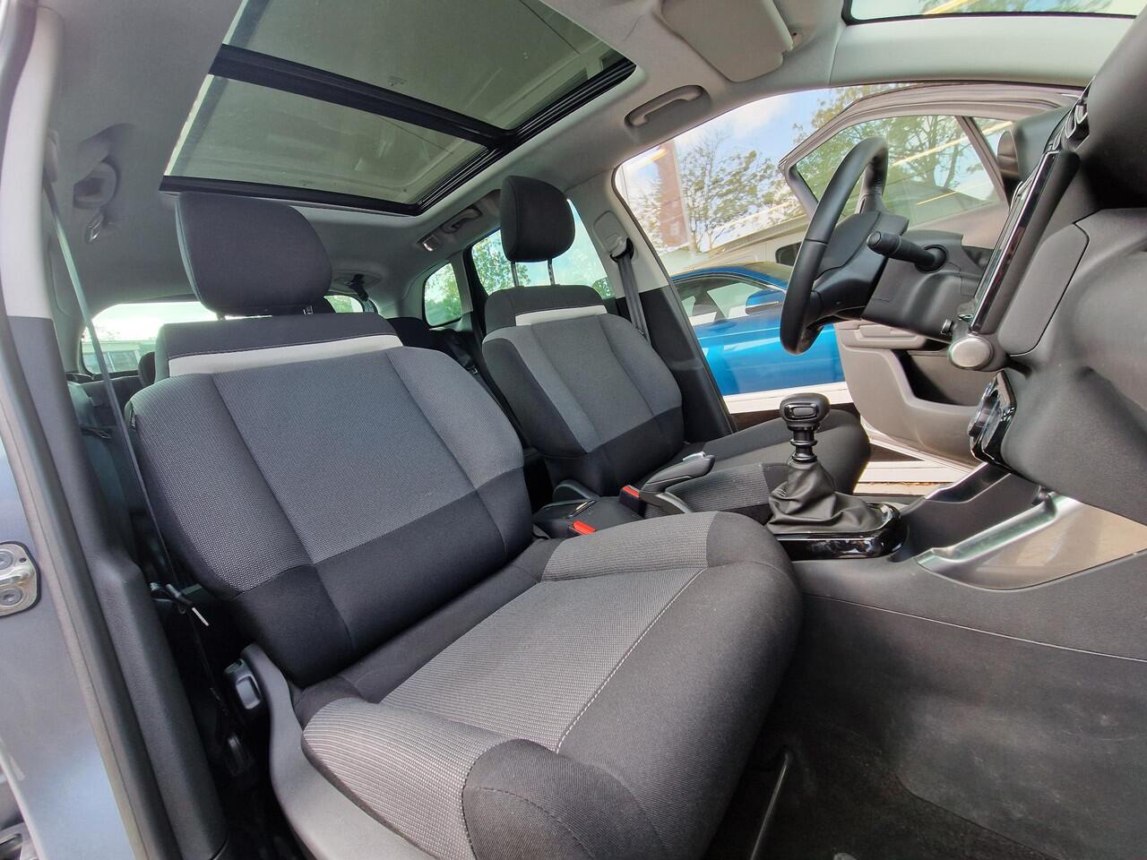 Citroen C3 Aircross 1.2T 110pk Shine Pack | Panoramadak | | Climate & Cruise Control | Navigatie | Achteruitrijd Camera | LMV |