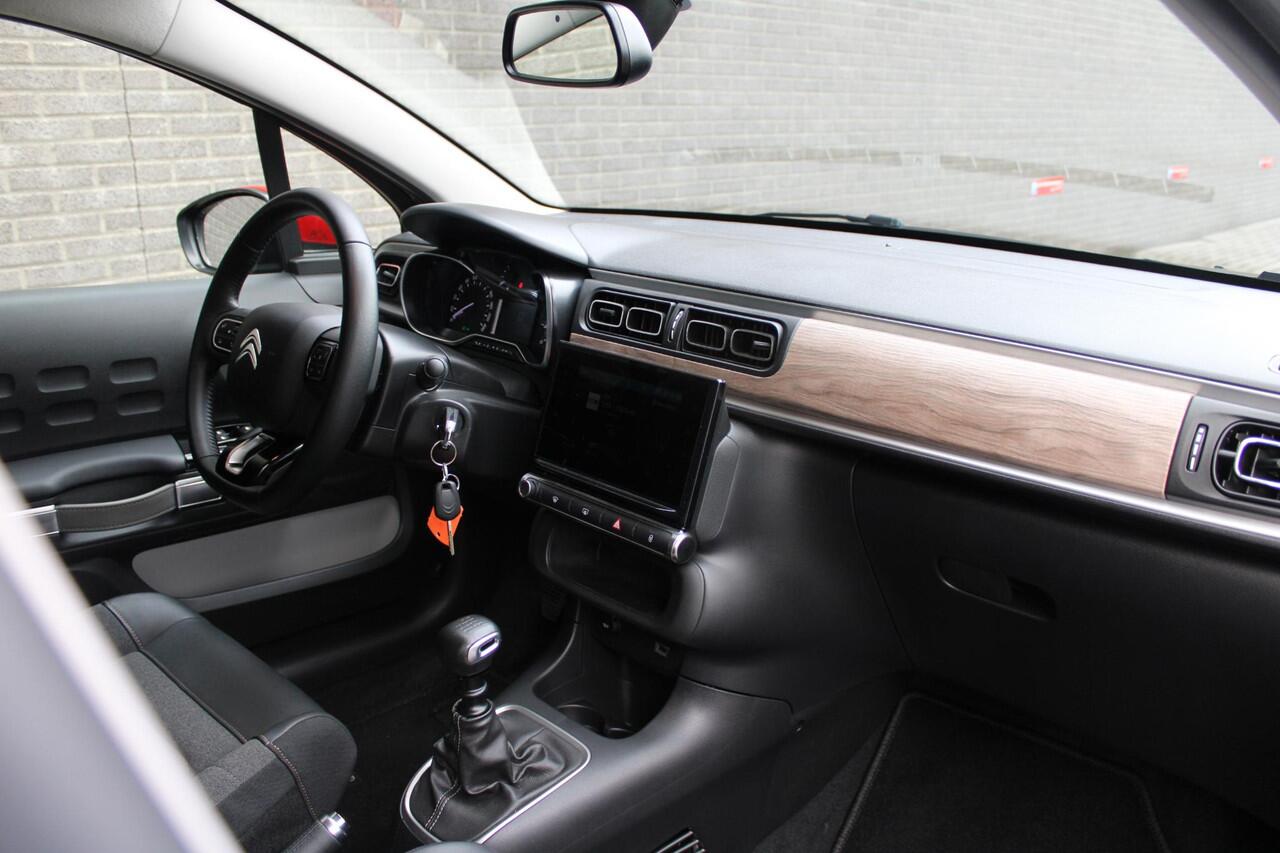 Citroen C3 1.2 PureTech Shine CruiseControl, Elektr. Ramen, Applecarpl./Andr. Auto, Navigatie, Achteruitrijcamera