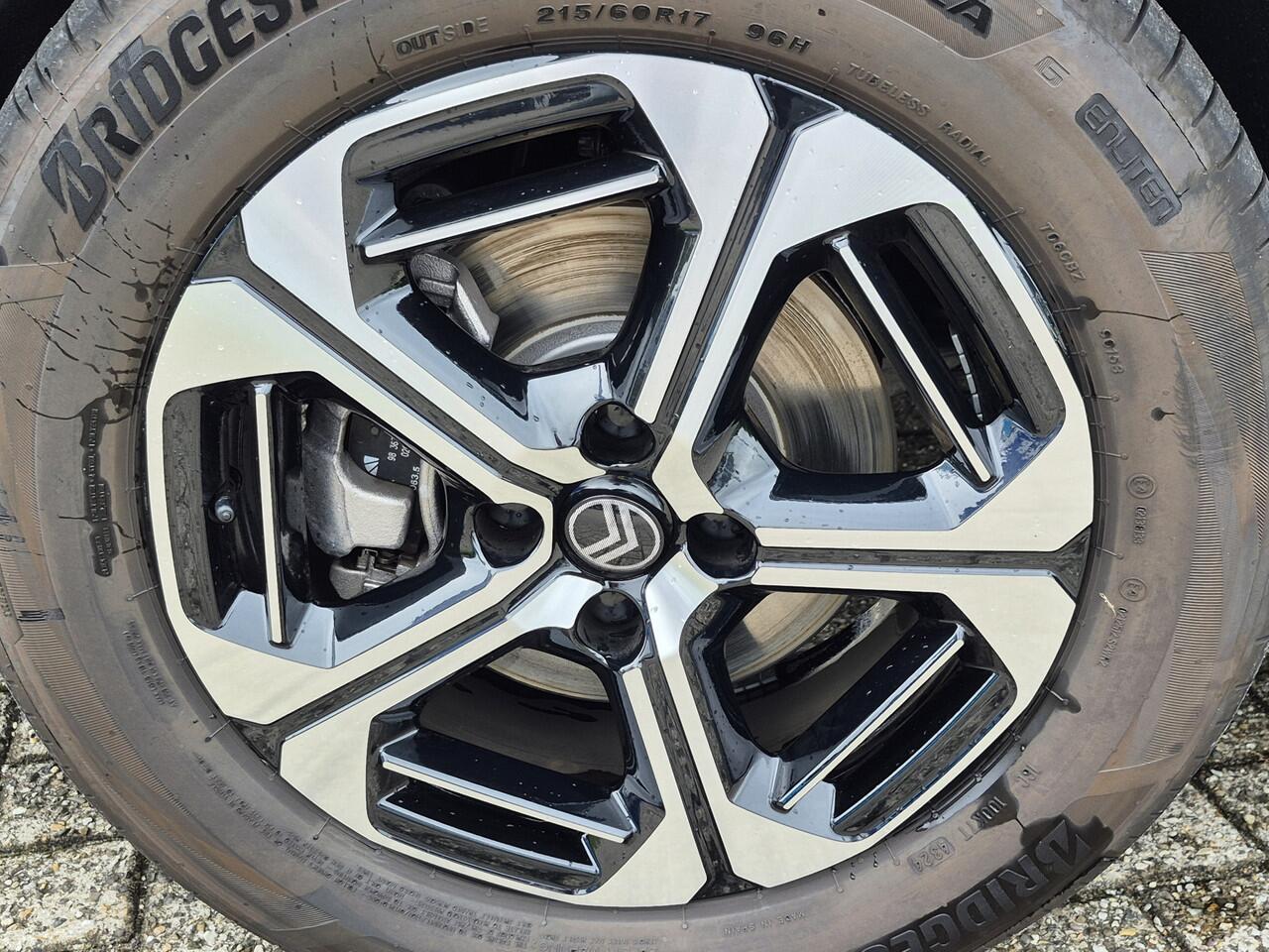 Citroen C3 Aircross 1.2 Hybrid 136 Max | 17 inch lichtmetalen velgen | Achteruitrijcamera | Connected services | Navigatie | Two Tone | COMPANY-CAR / DEMOMODEL.