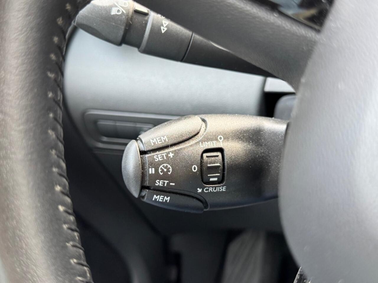 Citroen C3 1.2 PT SenS Shine - Navi - camera - trekhaak