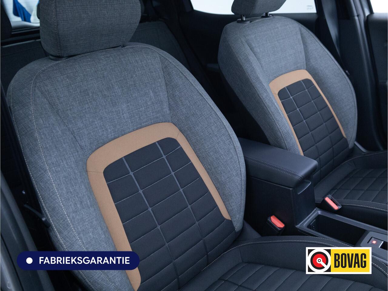 Citroen C3 Aircross 1.2 Hybrid 145pk Plus | Apple Carplay / Android auto | Camera | Led | Extra getint glas achter, Dab, Cruise, Regensensor