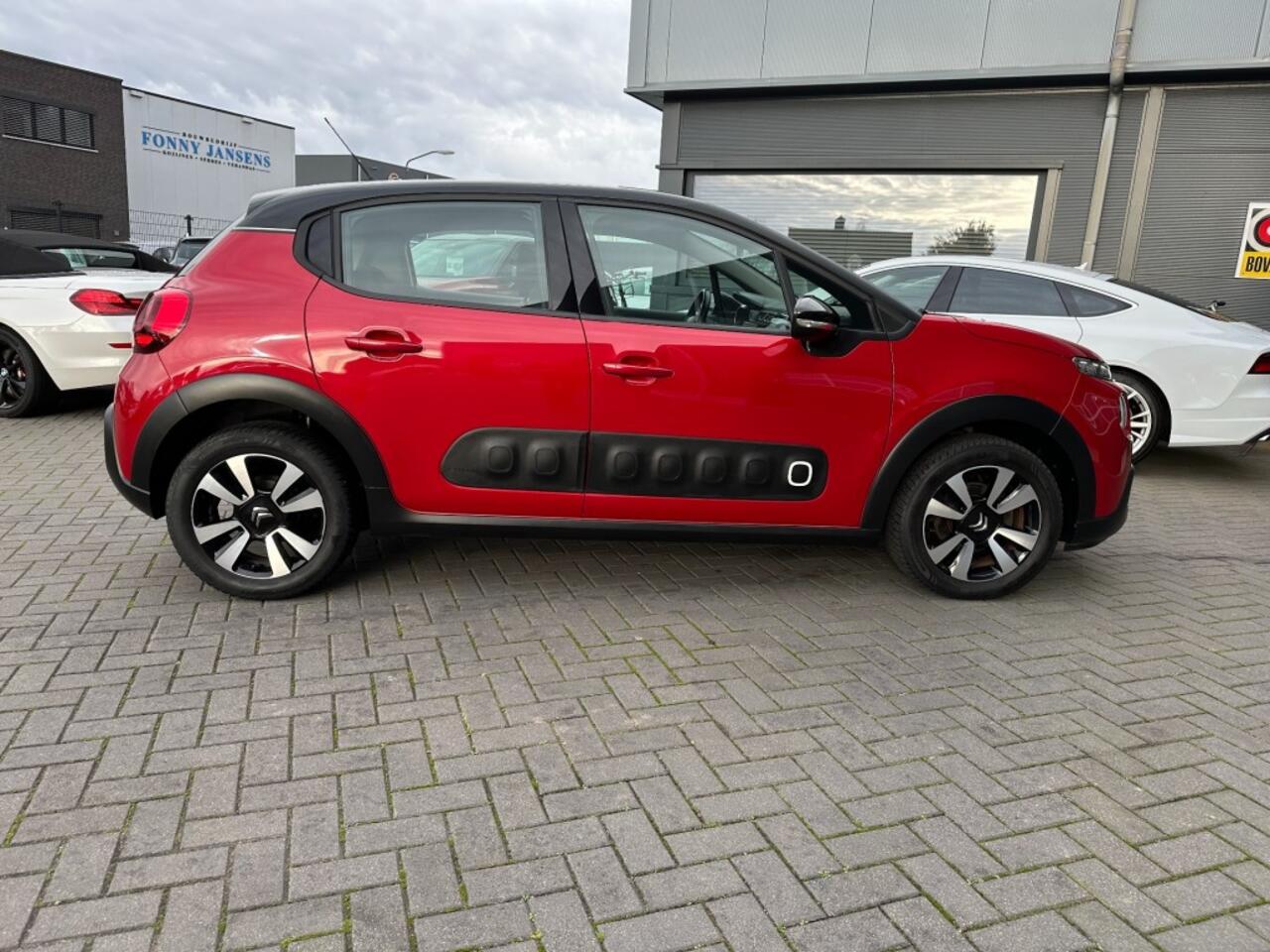 Citroen C3 1.2 PureTech S en S Shine Navigatie Clima