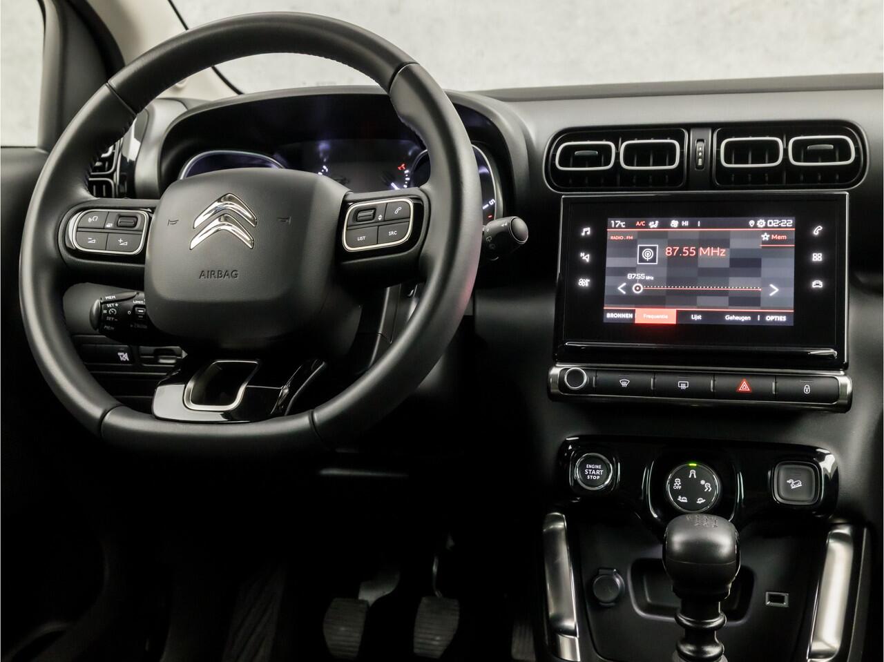 Citroen C3 Aircross 1.2 PureTech Max (APPLE CARPLAY, CAMERA, MODE KNOP, GROOT NAVI, GETINT GLAS, SPORTSTOELEN, CRUISE, PARKEERSENSOREN, LANE ASSIST, NIEUWSTAAT)