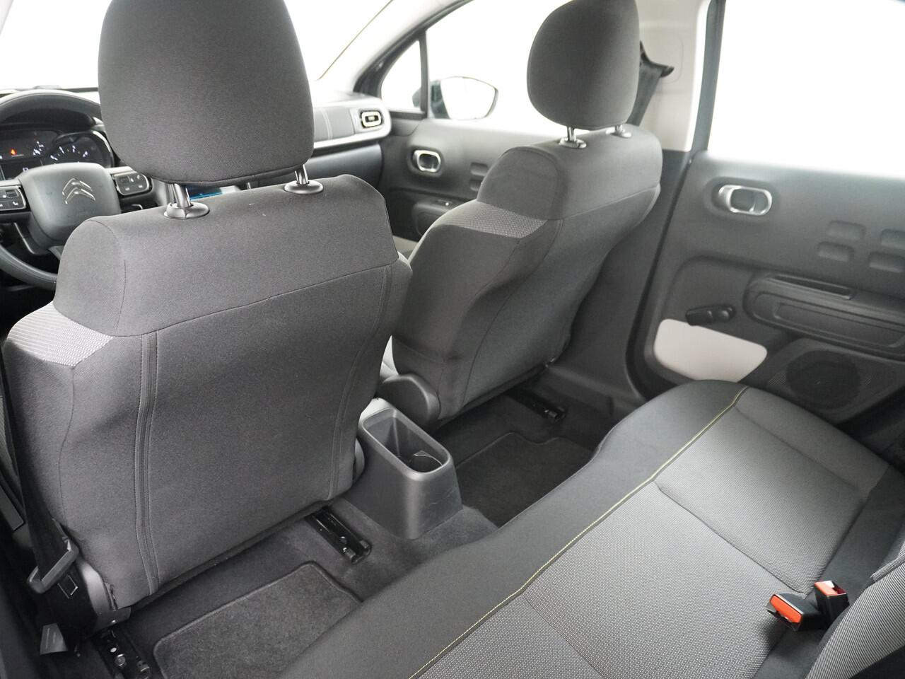 Citroen C3 1.2I Navi Ecc Apple Carplay Android Auto Cruise Control C-Series 16"lm Regensensor Spoorassistent ldws Bluetooth Pack Safety Lmv Origin. NLse auto ¤ 24.000 nieuw! 1e Eigenaar