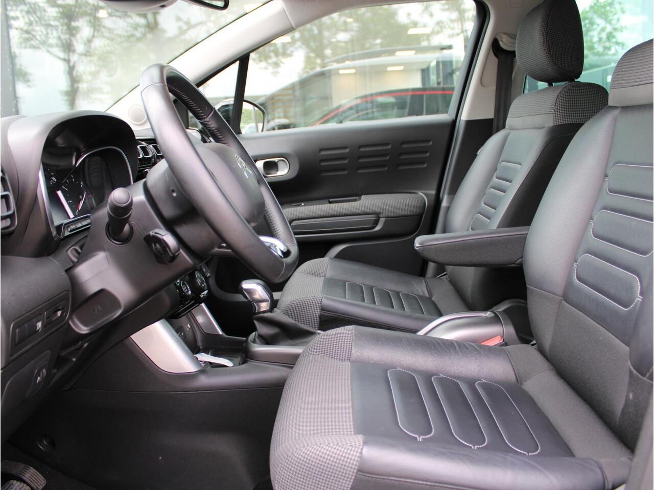 Citroen C3 Aircross 1.2 PureTech S&S Shine Automaat | Navi / Camera / Climate