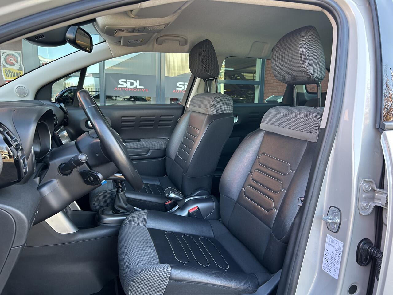 Citroen C3 Aircross 1.2 PureTech S&S Shine // TREKHAAK // NAVI // CLIMA // PDC // CRUISE // APPLE CARPLAY / ANDROID AUTO //