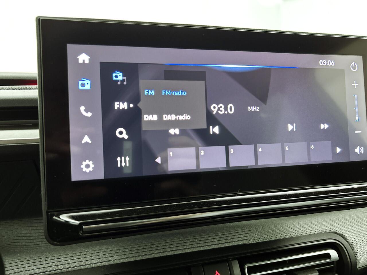 Citroen C3 Turbo 100pk Max | Rijklaar | Achteruitrijcamera | Comfort Seats | 17" LMV |