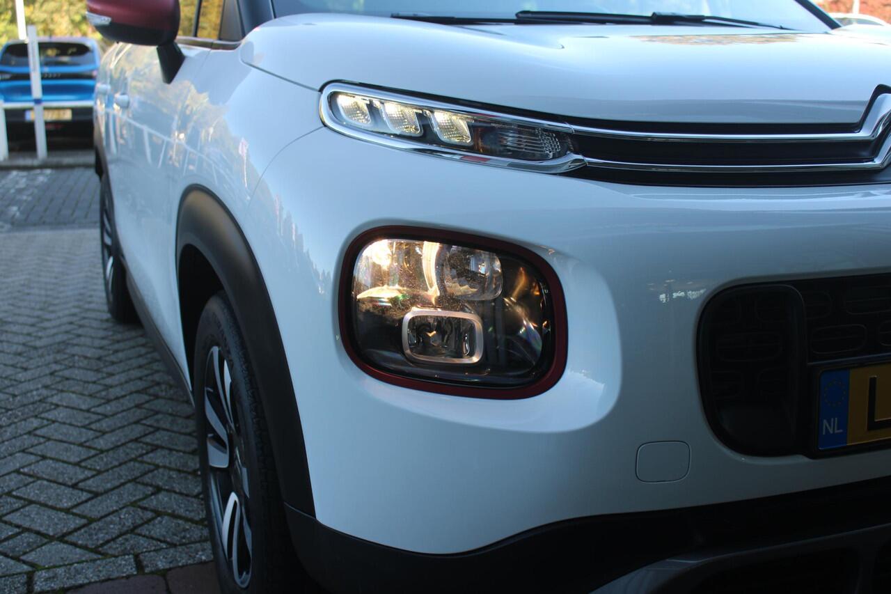 Citroen C3 Aircross 1.2 110PK C-SERIES | NAVIGATIE | APPLE CARPLAY/ANDROID AUTO | LICHTMETALEN VELGEN | CRUISE CONTROL | DAB+ RADIO | CLIMATE CONTROL | PARKEER SENSOREN ACHTER | ZWART DAK |