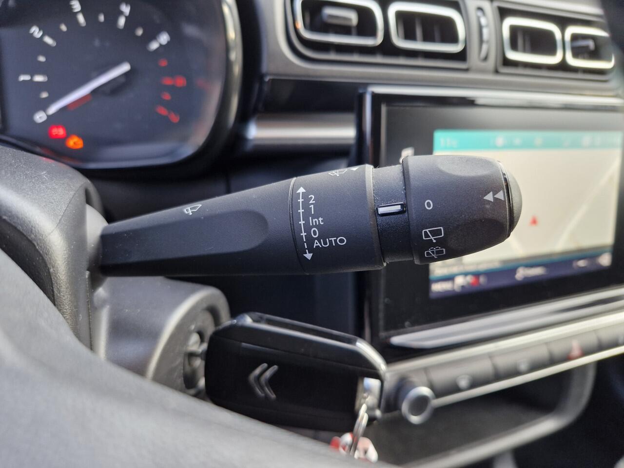 Citroen C3 Shine 1.2 | Trekhaak | Navi |