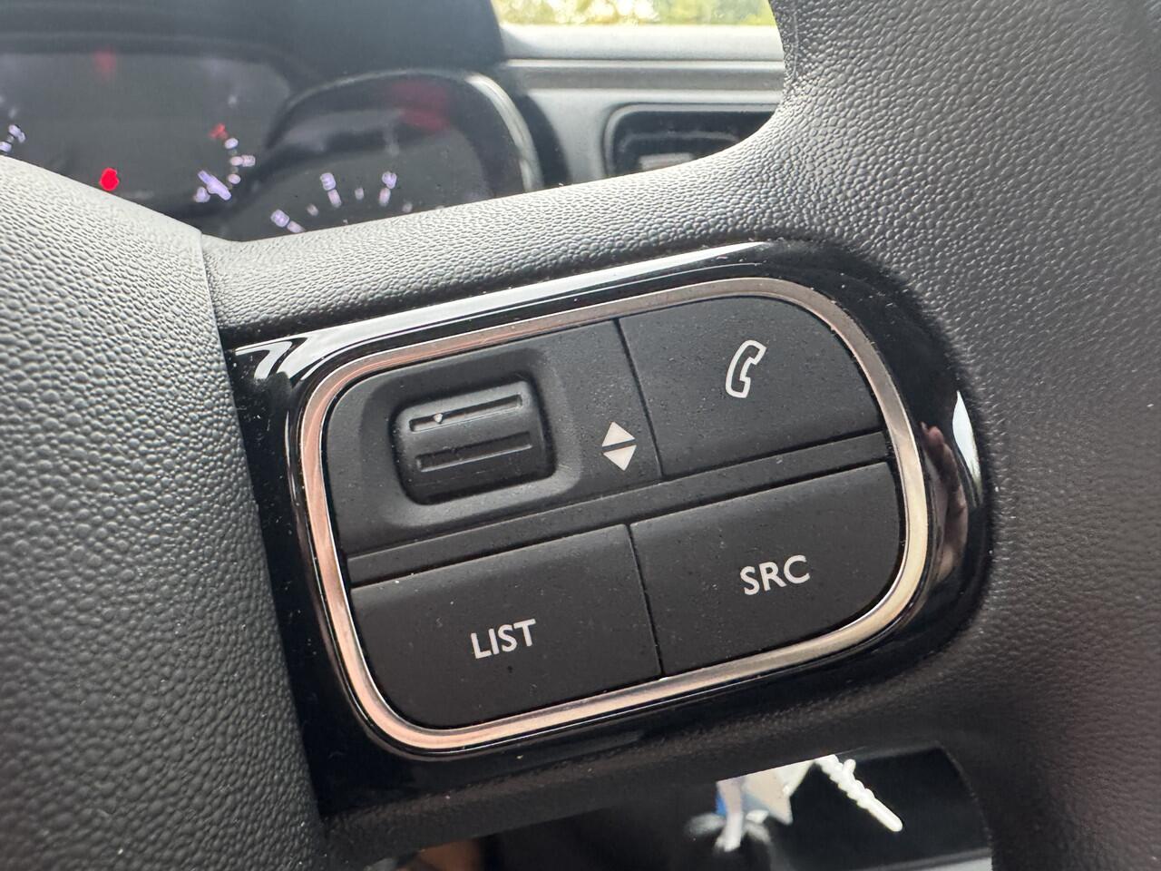 Citroen C3 1.2 83pk Plus Navigatie|Parkeersensoren|Carplay