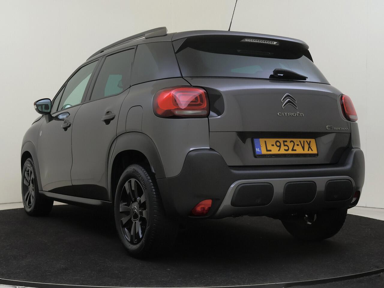Citroen C3 Aircross 1.2 PureTech C-Series | Donker getint glas achter | Cruise control | Lederen stuur |