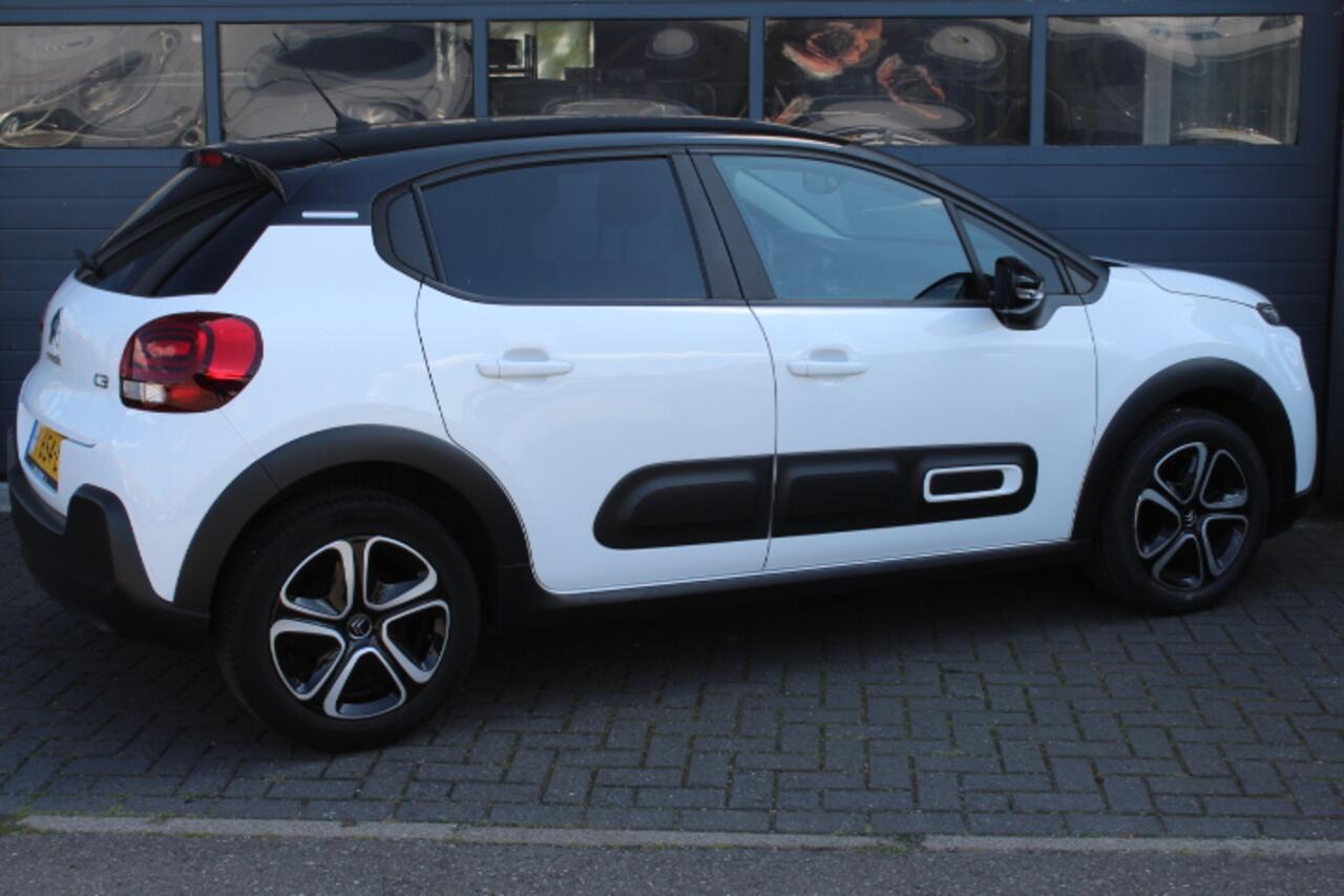 Citroen C3 1.2 PureTech Feel Nieuwe Distributie! BJ 31-12-20! Climatecontrol, Navi, DAB, Carplay, Lichtsensor,Regensensor