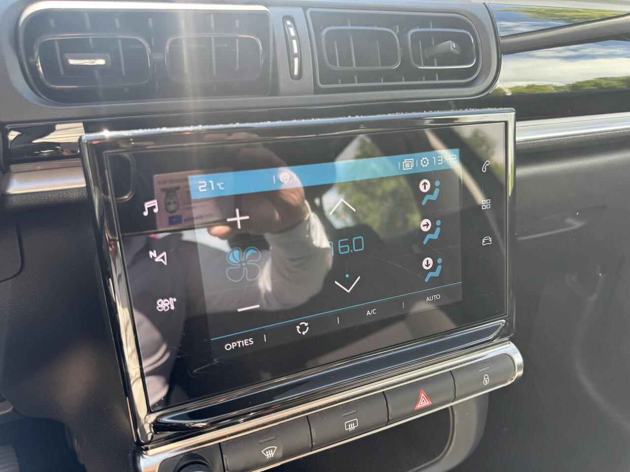 Citroen C3 83pk Plus Navigatie|Airco|1ste eigenaar!