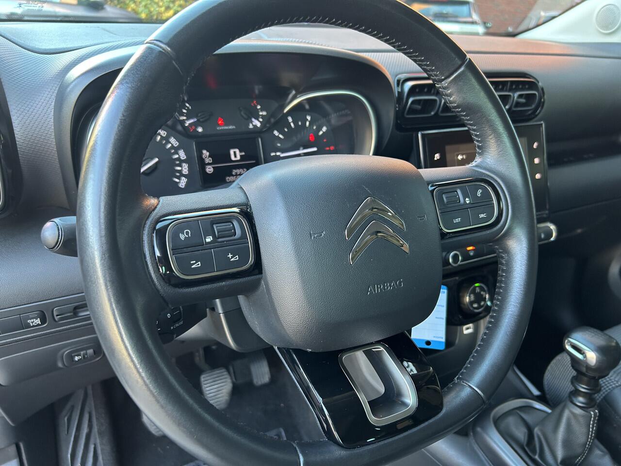 Citroen C3 Aircross 1.2 PureTech S&S Shine // TREKHAAK // NAVI // CLIMA // PDC // CRUISE // APPLE CARPLAY / ANDROID AUTO //