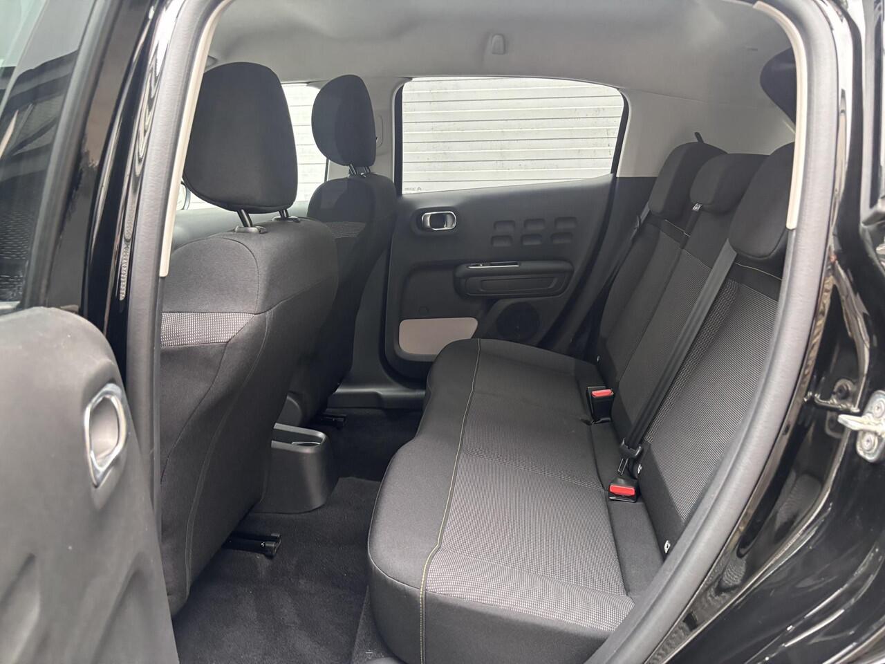 Citroen C3 Max 1.2 Turbo 110pk EAT6 | KEYLESS ENTRY | CAMERA | NAVI | LM-VELGEN | DAB+ | CLIMA | ALL-SEASONBANDEN |