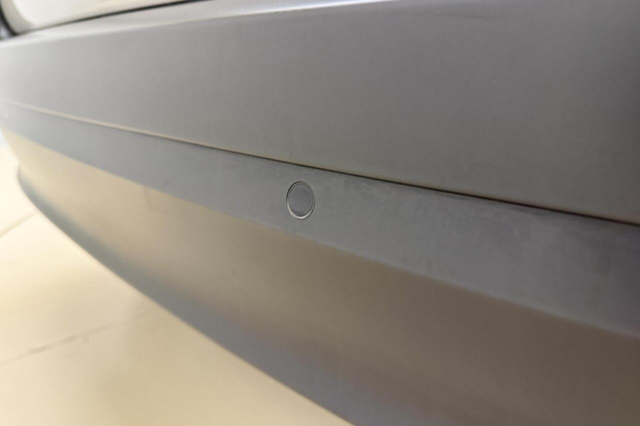 Citroen C3 1.2 PureTech S&S Feel Edition 82 PK | Handgeschakeld | Navigatie | Cimate control | Cruise control | Zwart dak | Bluetooth