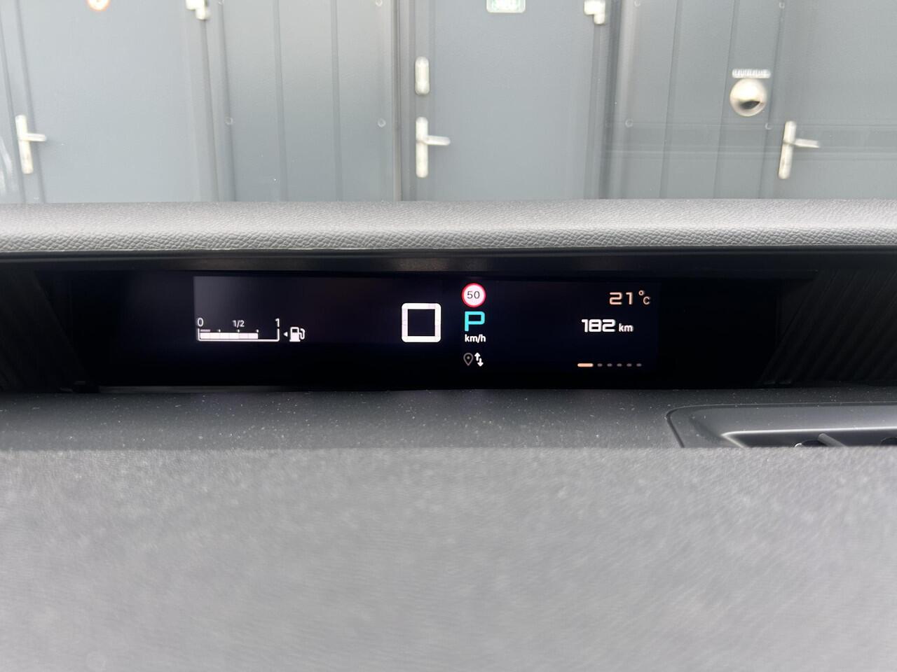 Citroen C3 Aircross 1.2 Hybrid 136 Max | Comfortstoelen | Achteruitrijcamera | Nu beschikbaar voor proefritten!