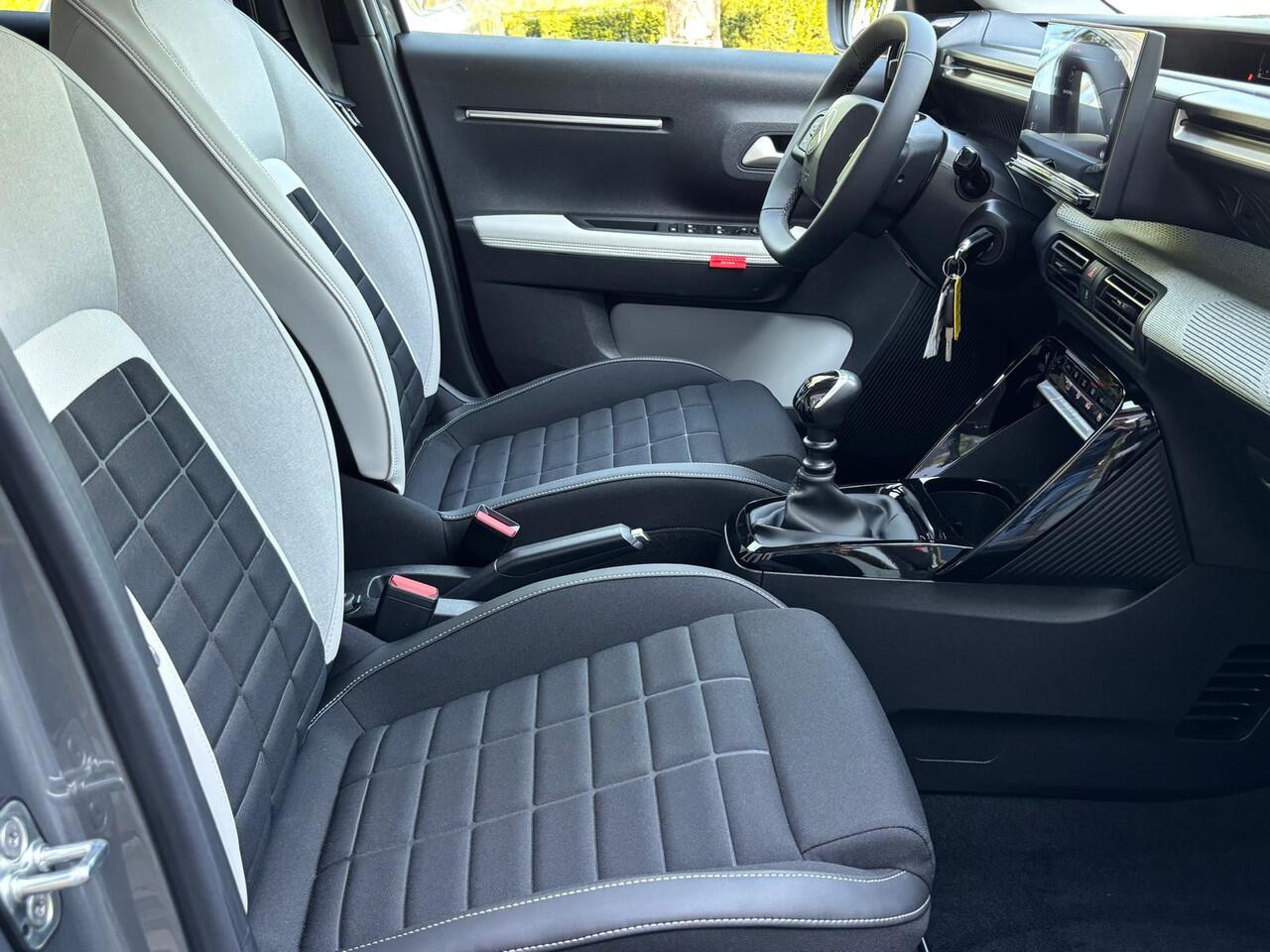 Citroen C3 1.2 Turbo 100pk Max | Nav | Climate control | A. Camera | Nieuw Model | ¤26.950,00 rijklaar