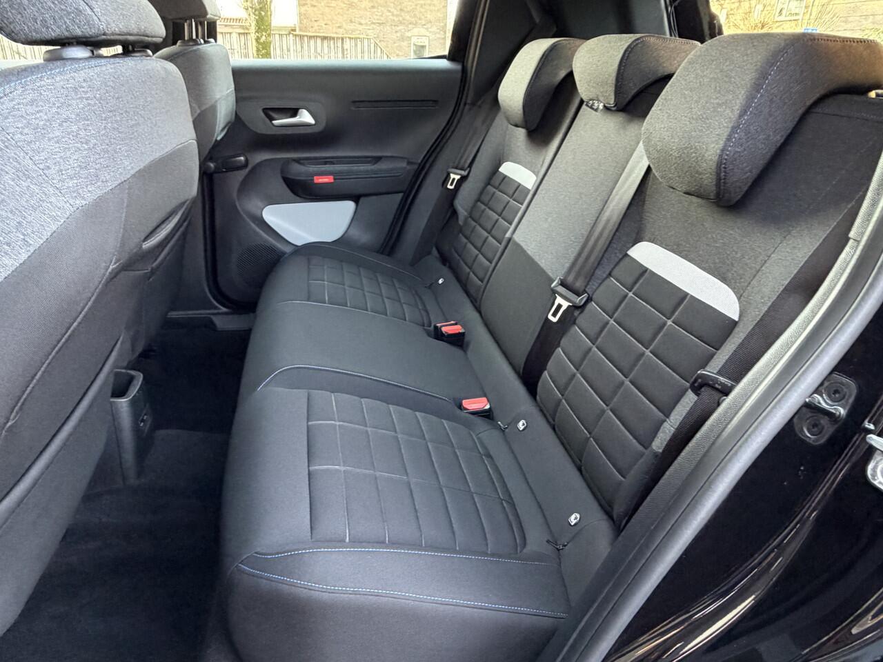 Citroen C3 1.2 Turbo 100pk Plus | PDC A | Airco | Nieuw Model |