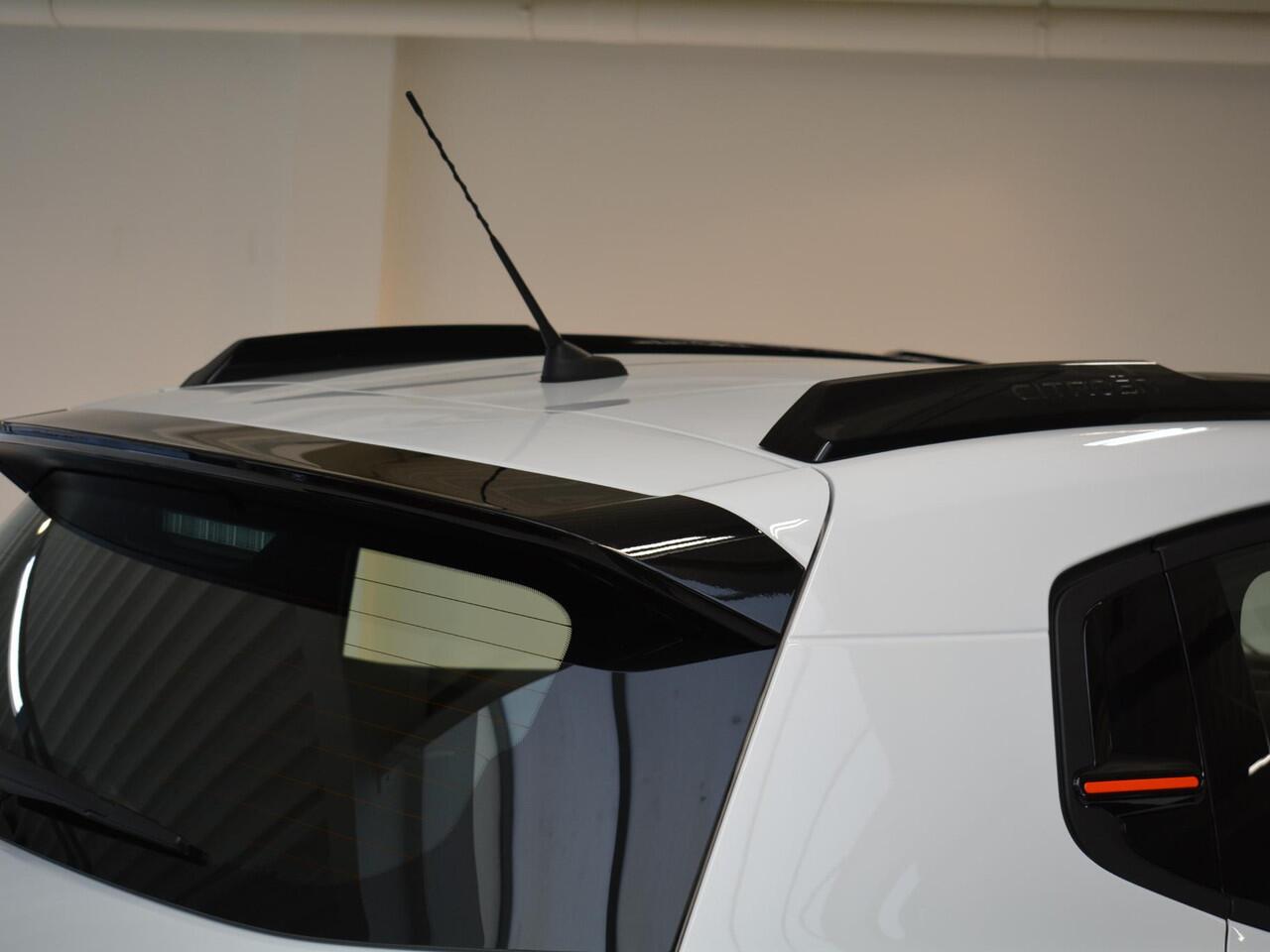 Citroen C3 1.2 Hybrid 110pk Plus .