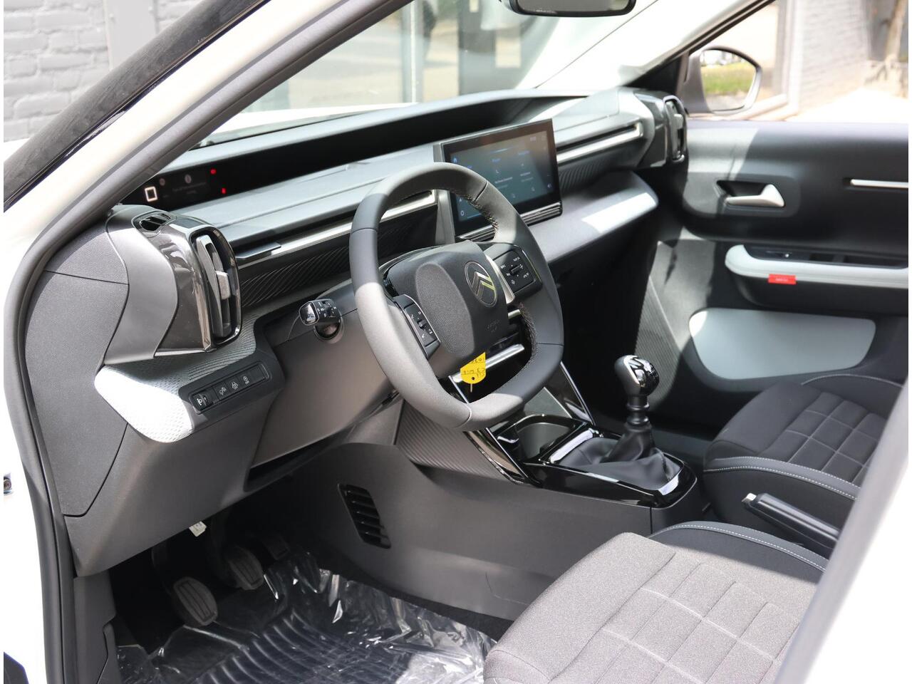 Citroen C3 1.2 Turbo 100pk Max | Camera | Navigatie | AppleCarPlay/AndroidAuto | Climate Control | Cruise Control | FULL LED | Two-Tone | Privacy Glass |