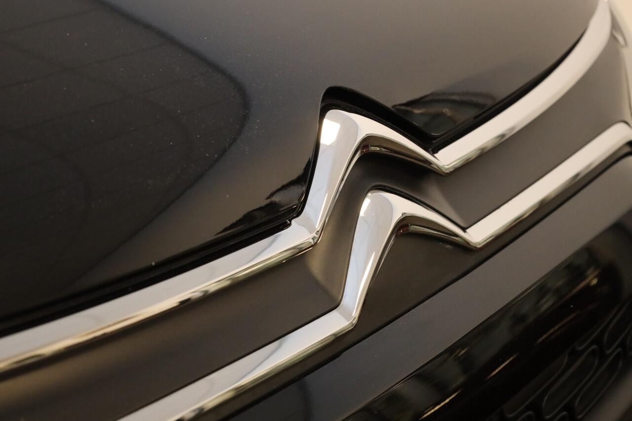 Citroen C3 PT 110 Shine Automaat-6 Carplay | Leder | Lichtmetaal | Navi | Camera