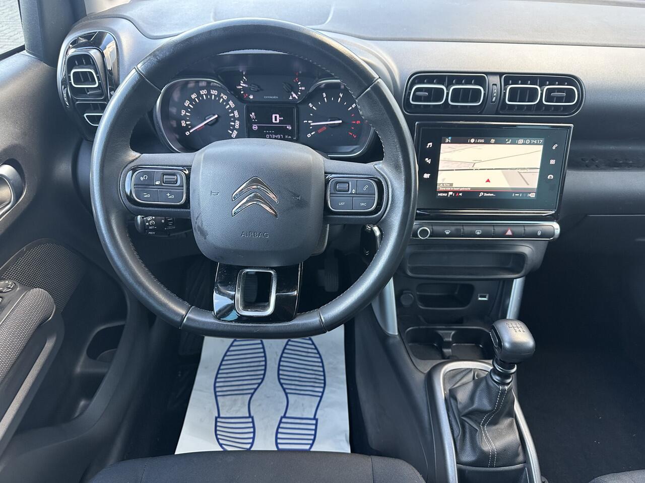 Citroen C3 Aircross 1.2 PureTech S&S Shine | Carplay | PDC | Interesse, Proefrit? Bel of app met: 06-24 28 28 42